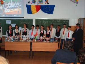 904123_607917242569365_674576968_o